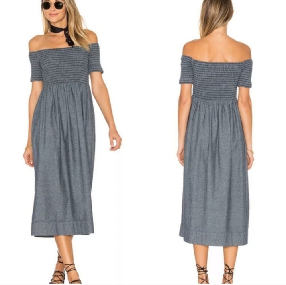 EUC The‎ Great Carnival Off Shoulder Smocked Midi Dress Blue Size 1 (S)
